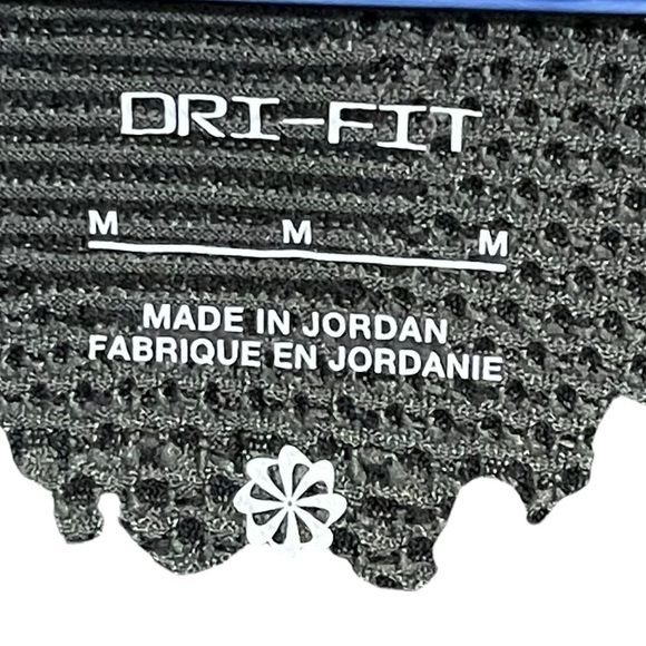 Nike dri-fit Running  t-shirt in black womens size M - Picture 3 of 7